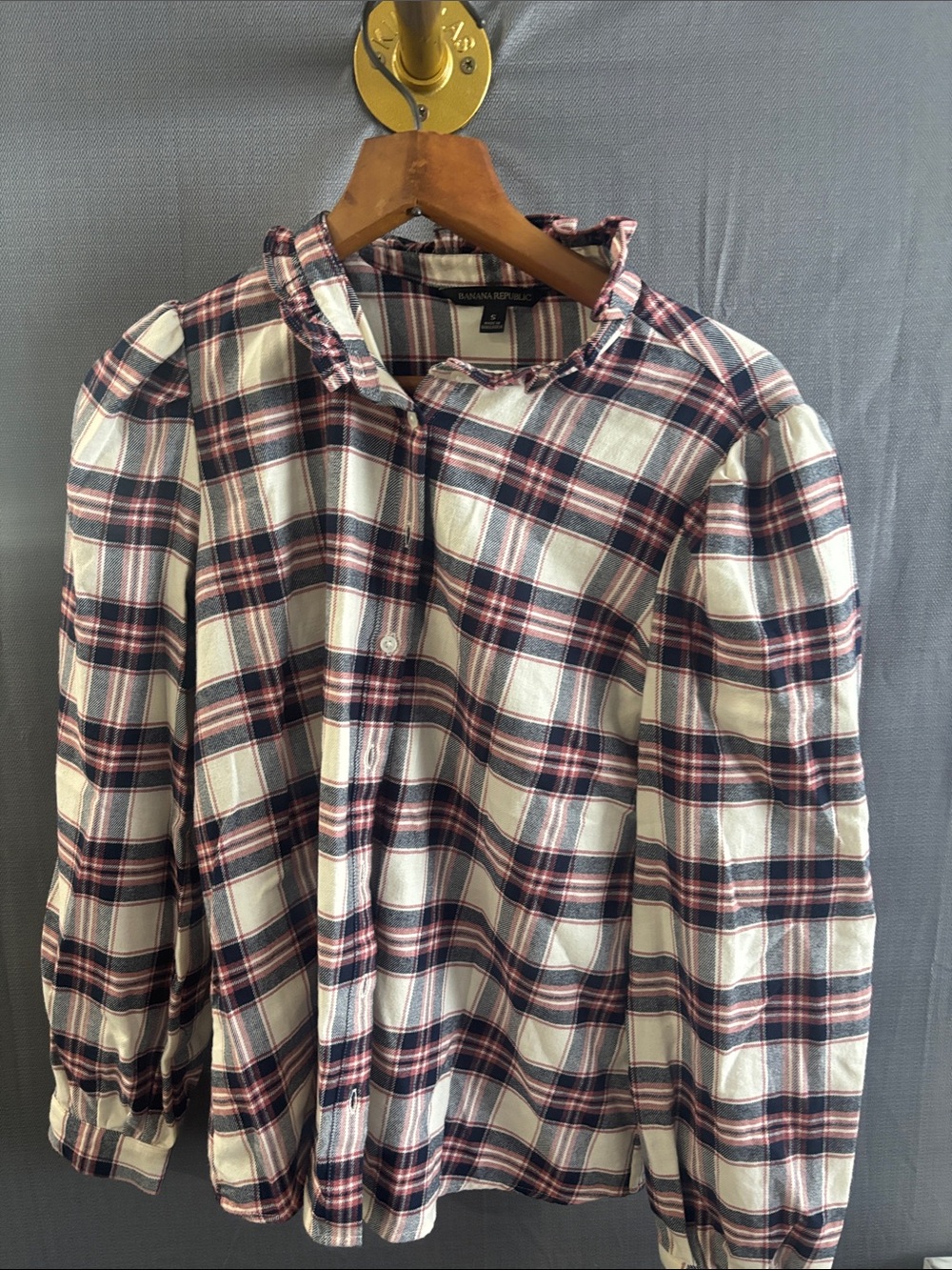 Banana Republic women’s soft feminine flannel shirt
